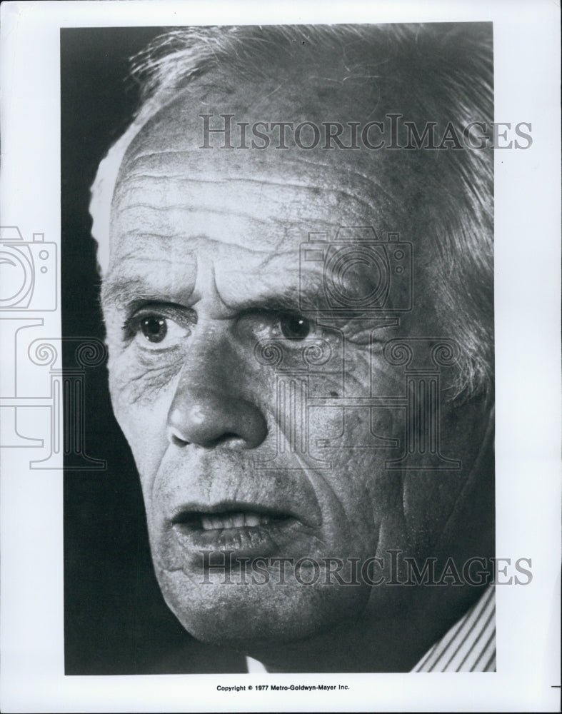 1977 Press Photo Actor Richard Widmark - Historic Images