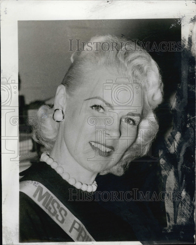 1952 Charlotte Barker Boston Fashion Model - Historic Images