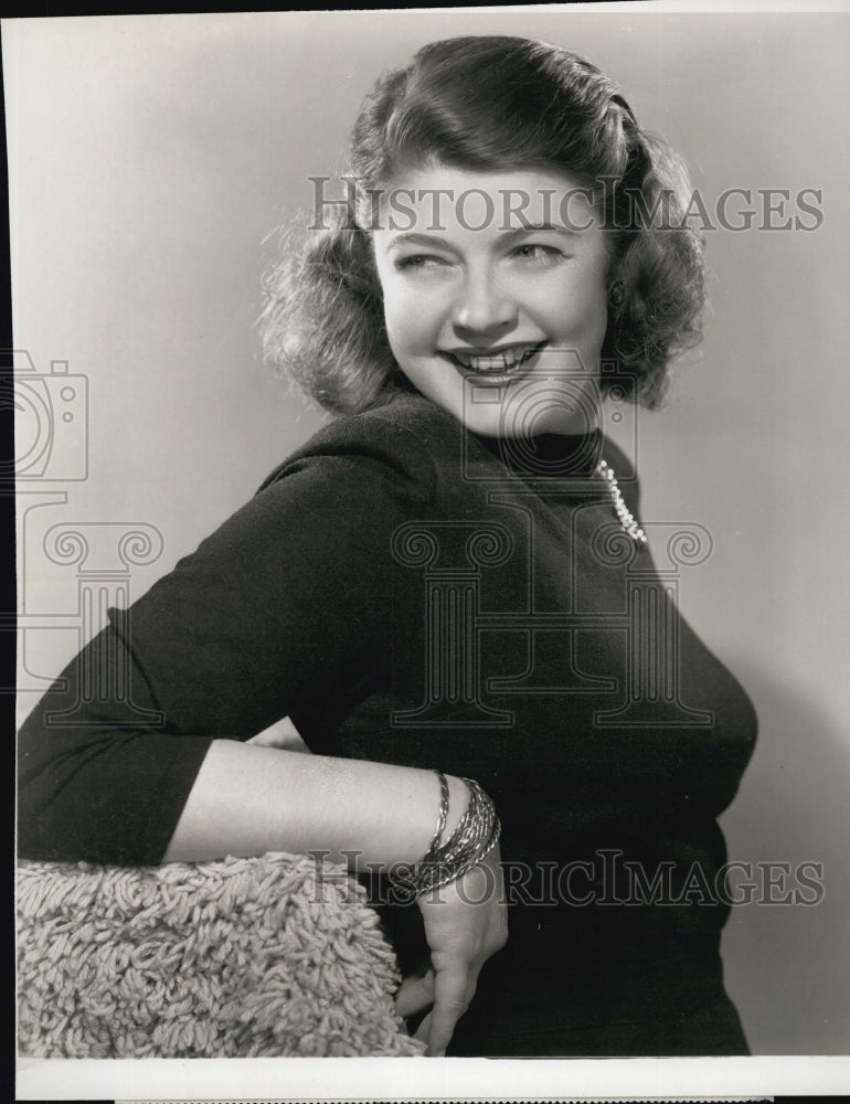 1945 Vivian Smolen Actress STELLA DALLAS - Historic Images