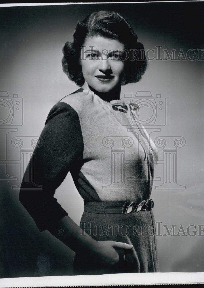 1947 Press Photo Vivian Smolen Radio Actress OUR GAL SUNDAY - Historic Images