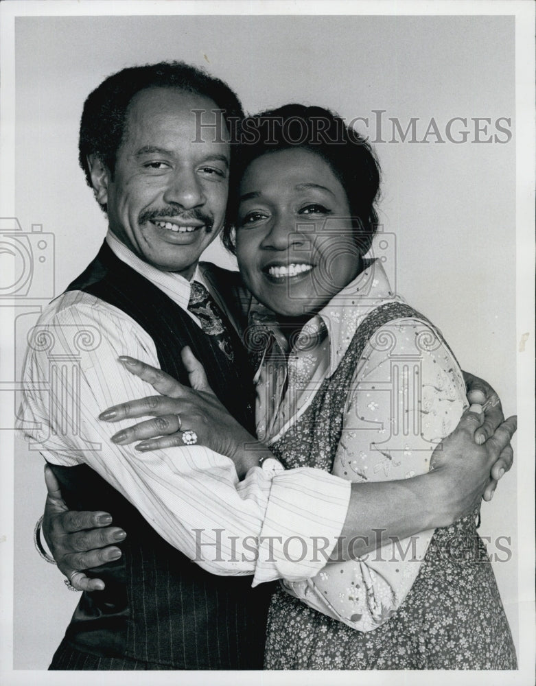 1975 Actor Sherman Hemsley & Isabel Sanford - Historic Images