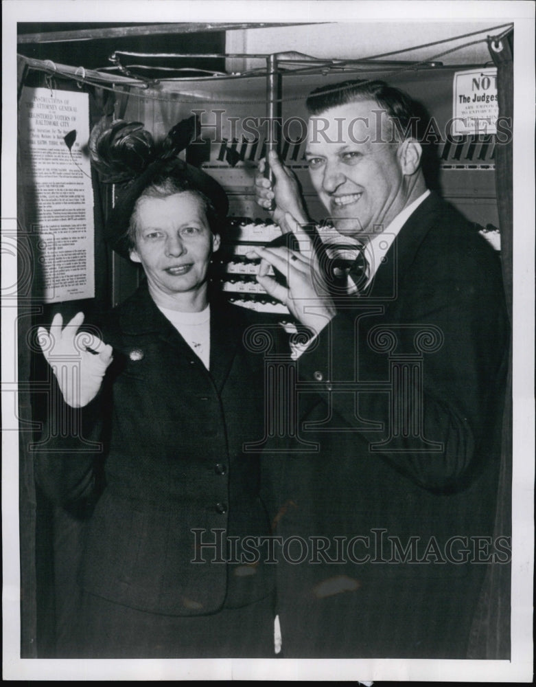 1950 Theodore McKeldin Republican candidate Governor Maryland wife - Historic Images