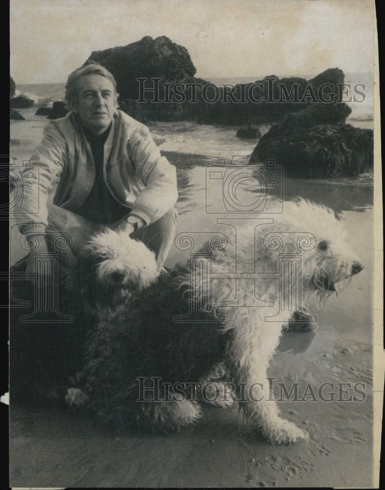 1971 Press Photo Famous Poet &amp; Singer Rod McKuen - Historic Images