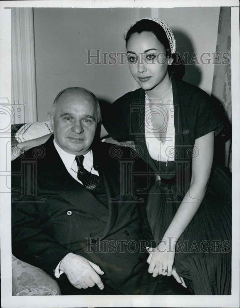 1952 Press Photo Edmund Vontlenke & wife, Ann Henke - Historic Images