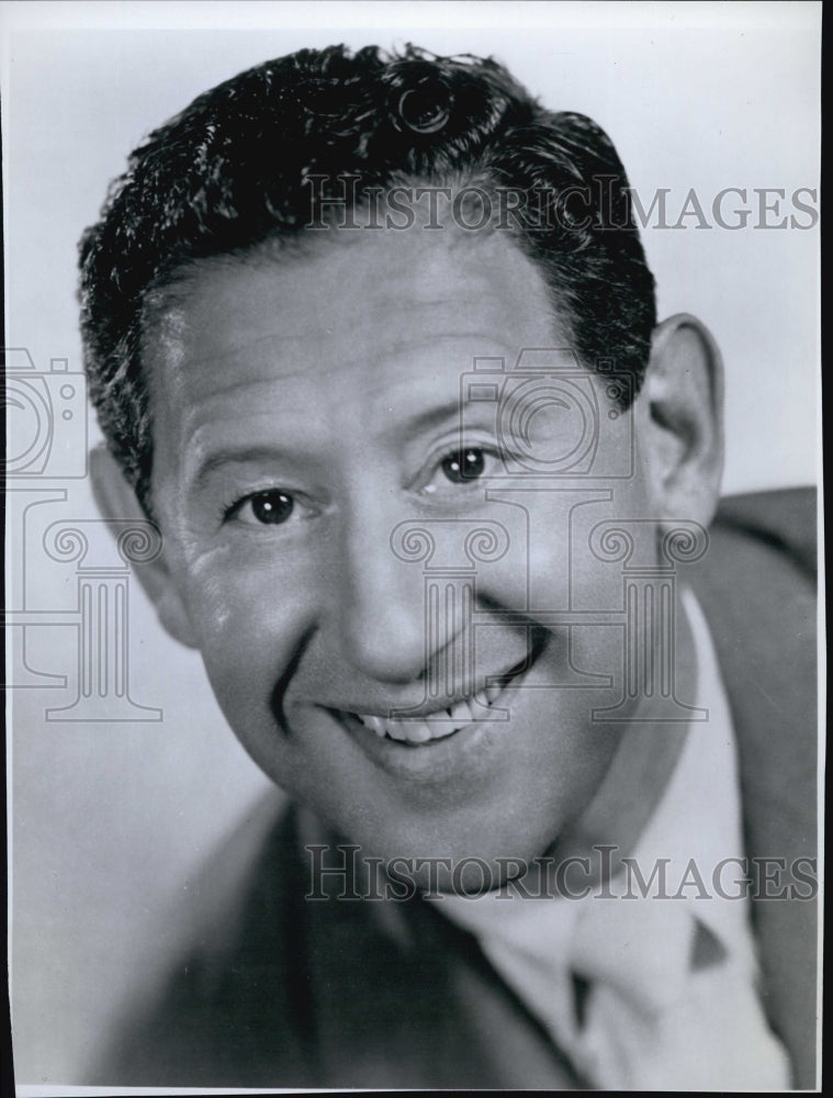 1967 Press Photo Jack Gilford in new musical &quot;Cabaret&quot; - Historic Images