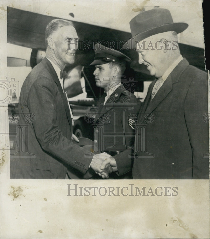 1953 Press Photo President Eisenhower and Governor Herter of Massachusetts - Historic Images