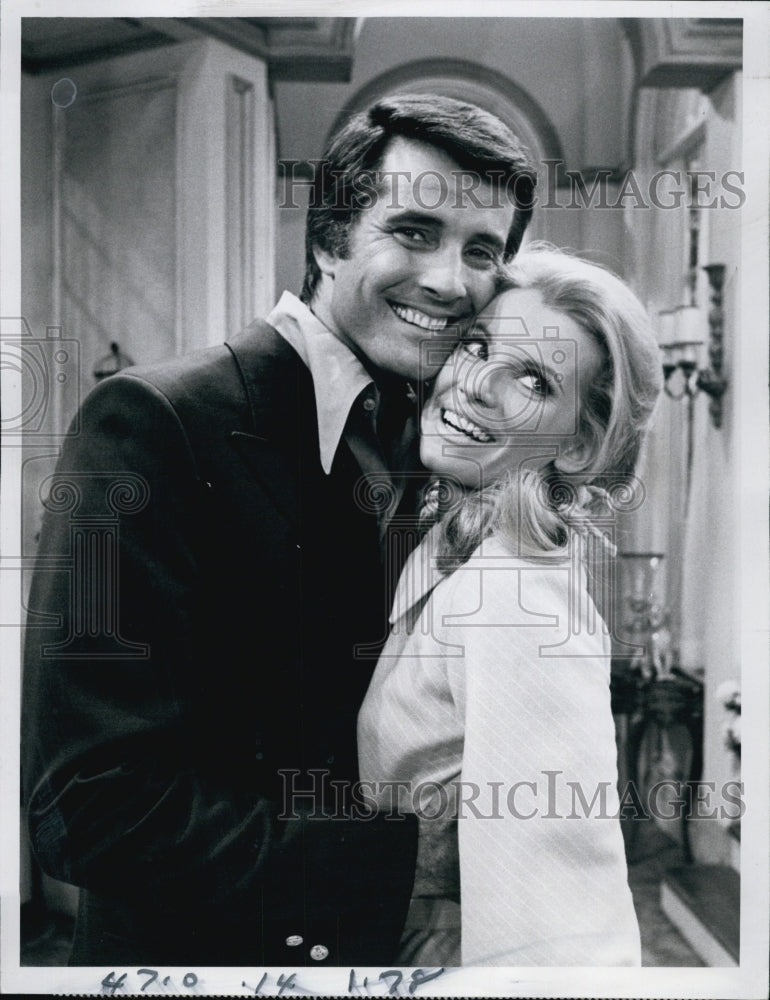 1969 Press Photo Julie Sommars in &quot;The Governor &amp; JJ&quot; - Historic Images