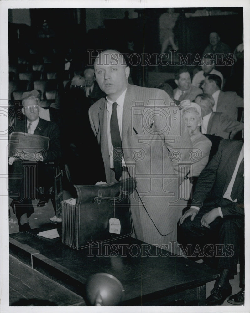 1959 Press Photo Prof. Arnold M. Solloway of Harvard at Sales Taz Hearing - Historic Images