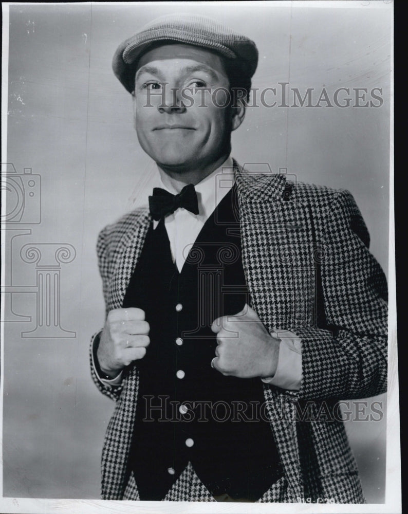 1954 Press Photo Kenneth More English film actor during World War II Era. - Historic Images