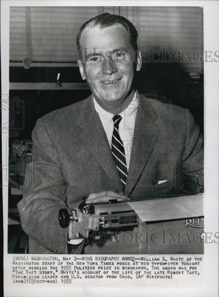 1955 Press Photo William White Wins Pulitzer Prize - Historic Images