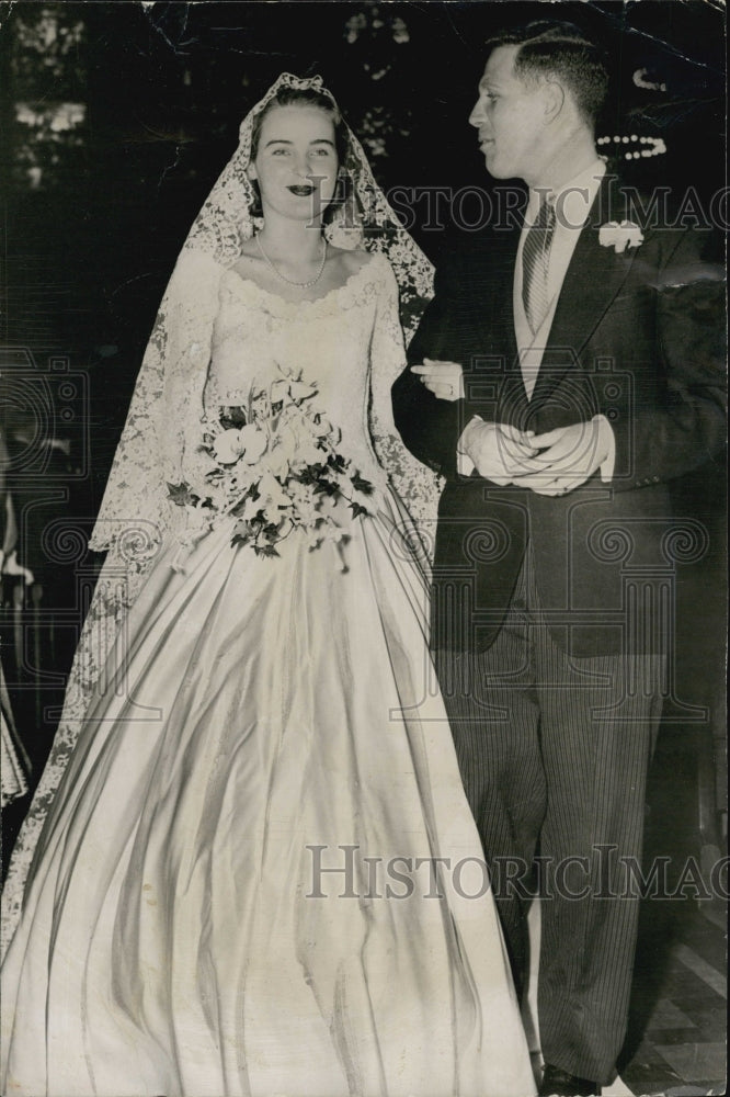 1956 Press Photo Katherine Galvin weds Mr Kevin White - Historic Images