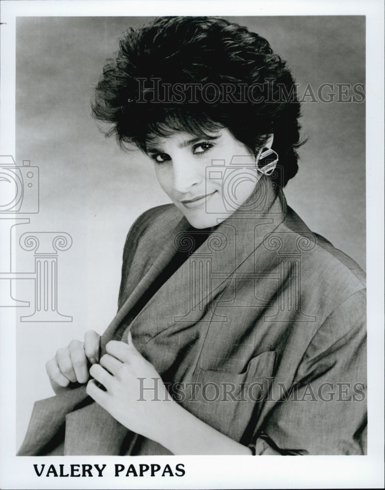 1988 Press Photo Comedienne Impressionist Valery Pappas - Historic Images