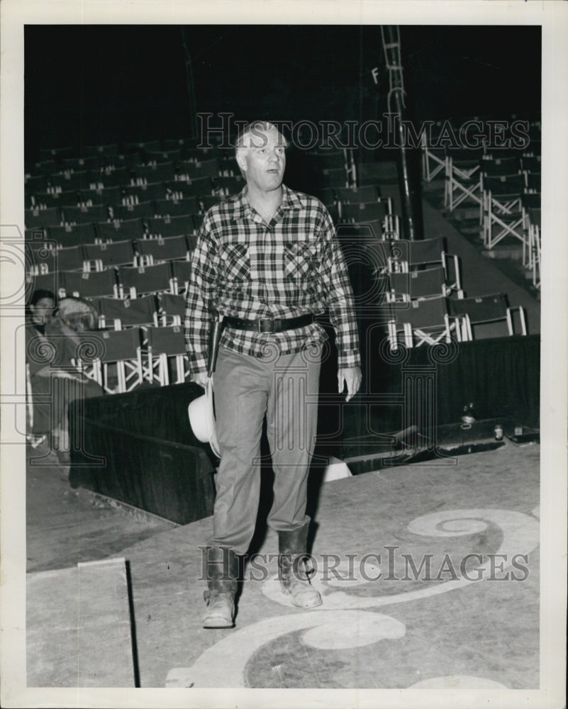 1955 Press Photo Rufus Smith in "Paint Your Wagon" South Shore Music Circus" - Historic Images