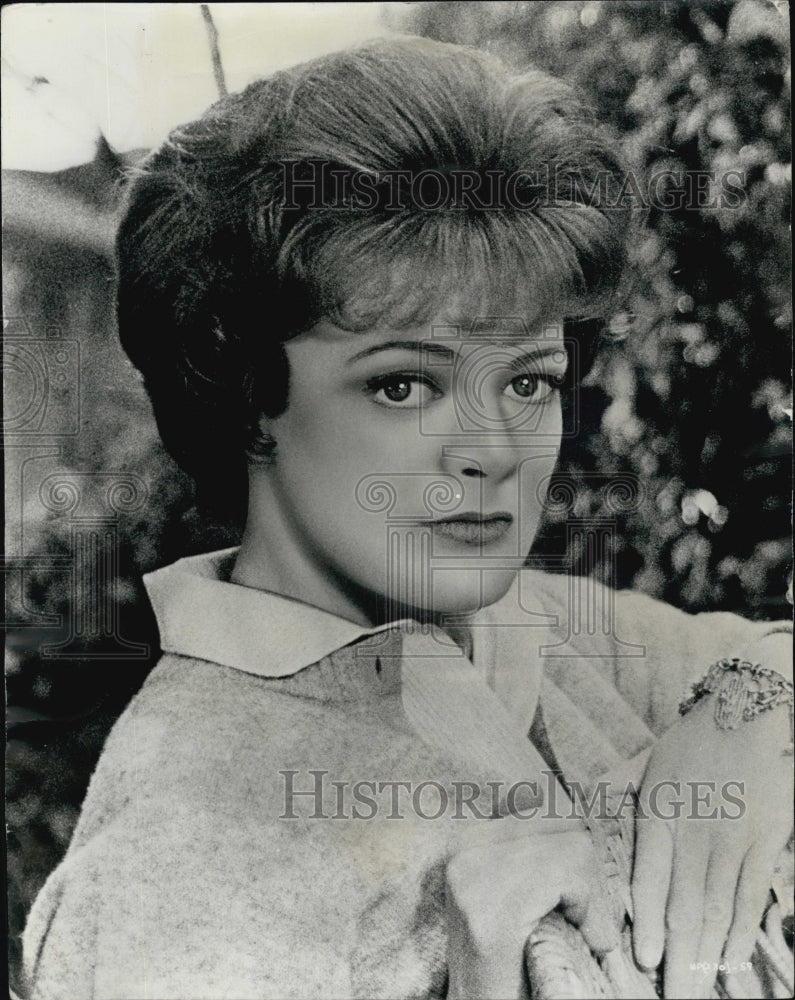 1967 Actress Maggie Smith in "The Honey Pot" - Historic Images