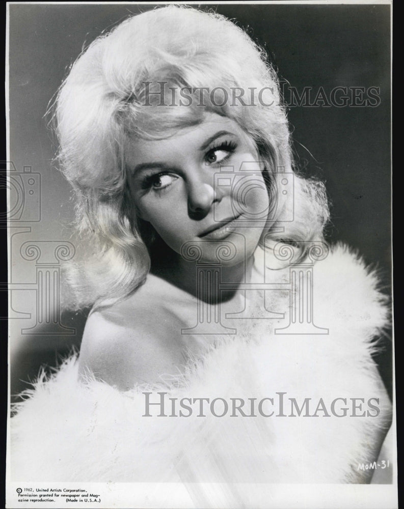 1972 Press Photo June Ritchie Actress - Historic Images