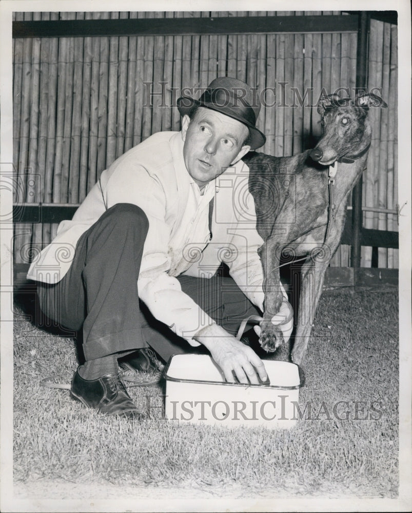 1962 Press Photo Joe Bardsley, Dog Trainer - Historic Images