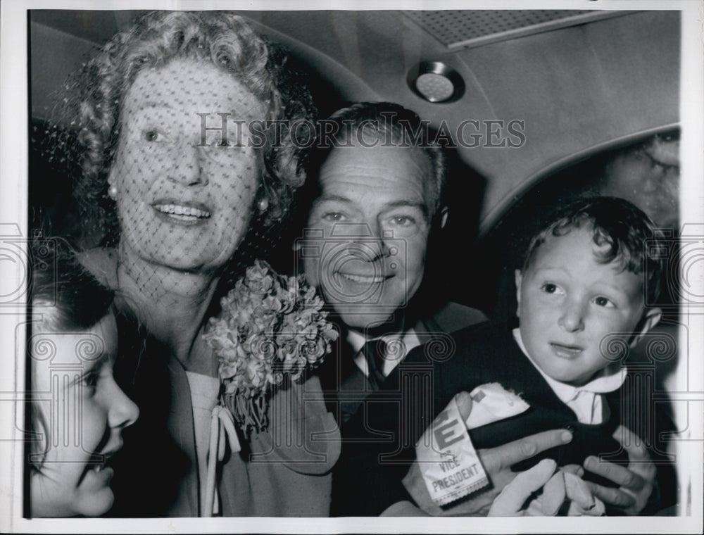 1960 Press Photo Henry Cabot Lodge Grandson Cabot mrs Lodge and Dorothy - Historic Images