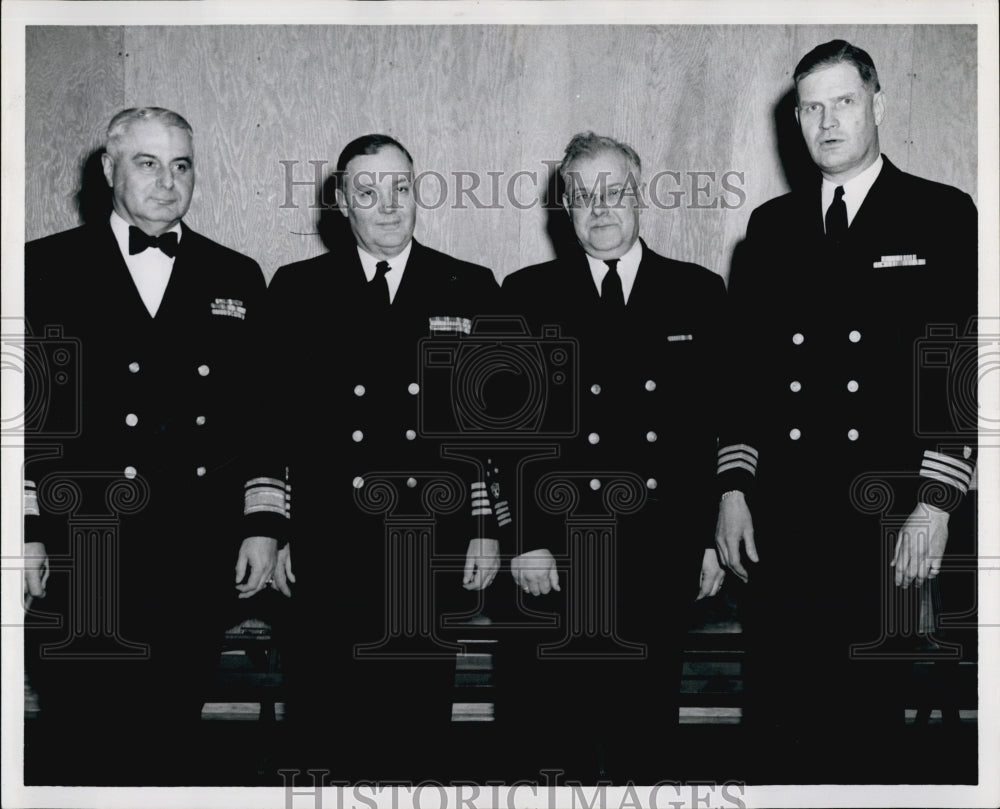 1954 Press Photo Coast Gaurd Adm R J Mauerrman,Capt Fulford Commodore Harding - Historic Images