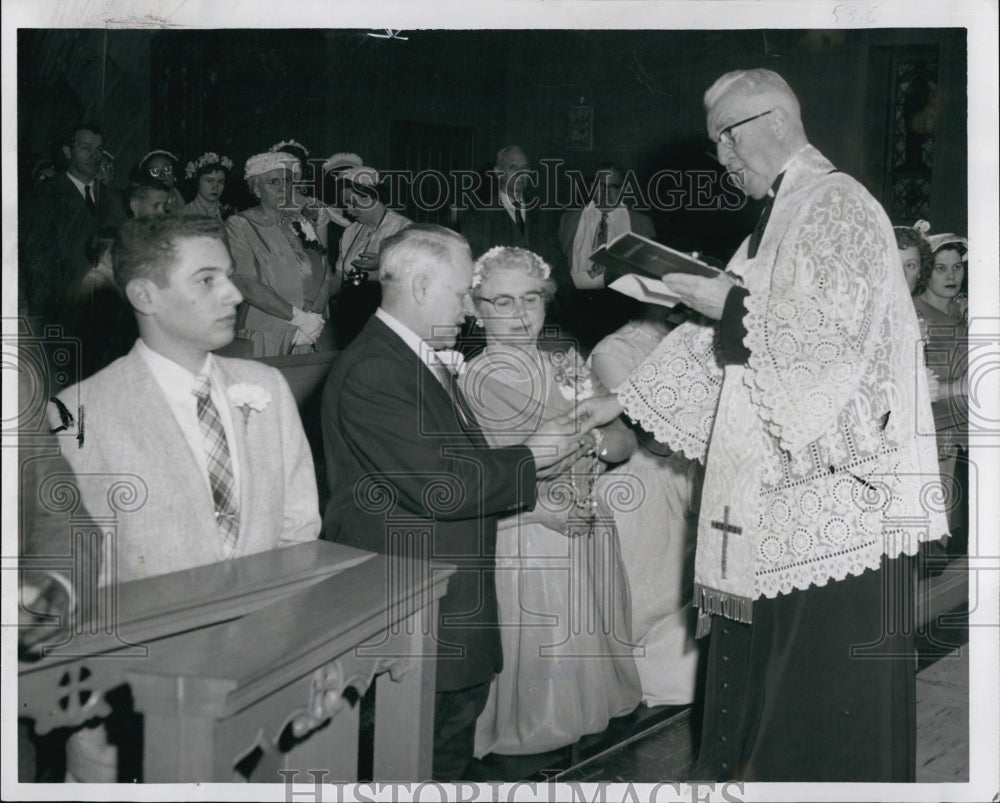 1958 Press Photo Marriage of Josephine McCollum &amp; Raymond Henry Quincy - Historic Images