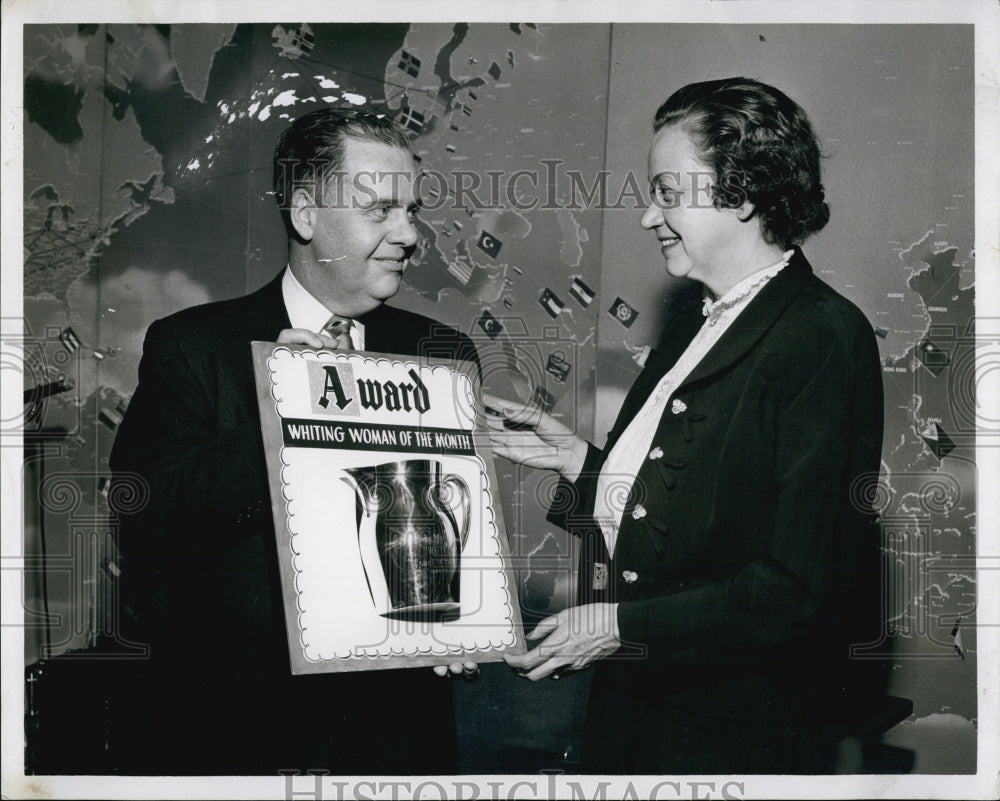 1955 Press Photo Edna MacDonough founder Intl Friendship League Whiting Woman - Historic Images