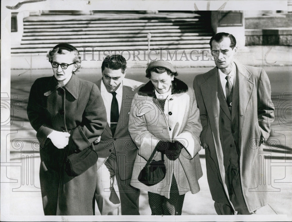 1955 Press Photo Family of accused boy Adrienne Makarewicz mother Paul Bernier - Historic Images