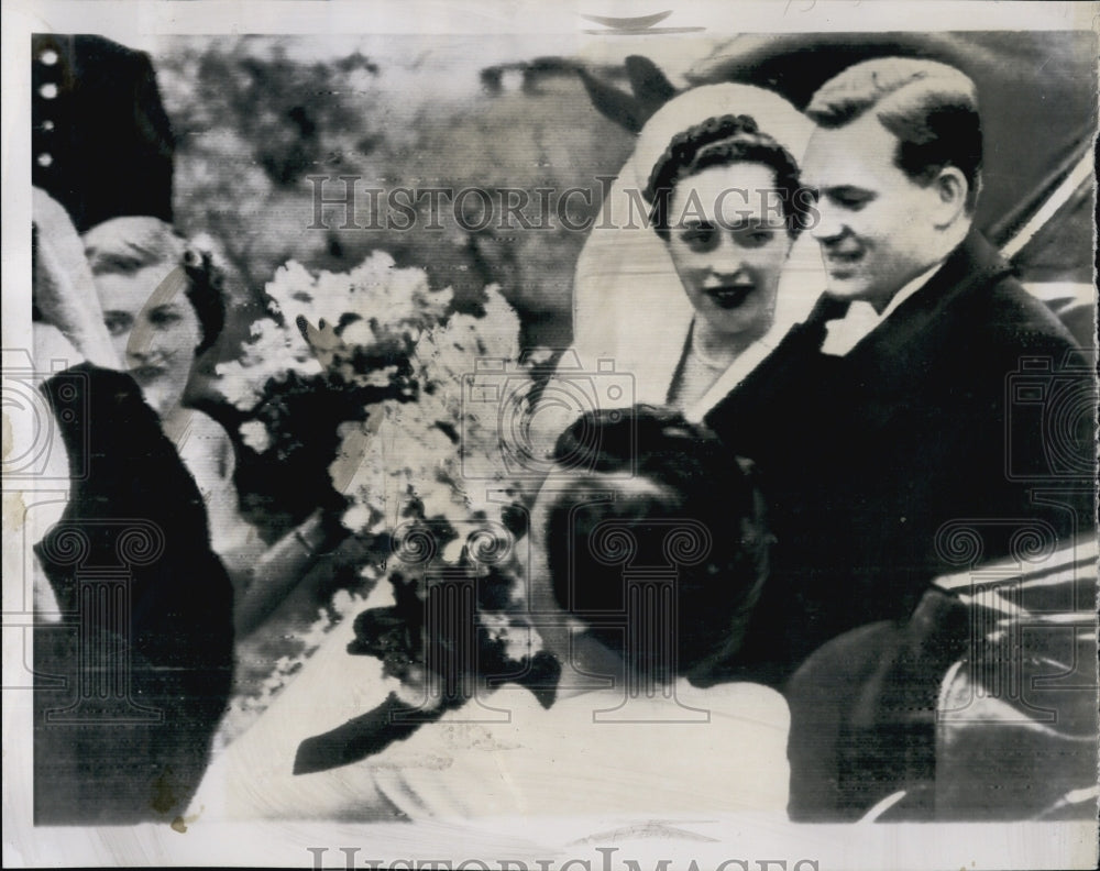 1953 Press Photo Norway Princess Ragnhild and Evend Lorentzen after Wedding - Historic Images