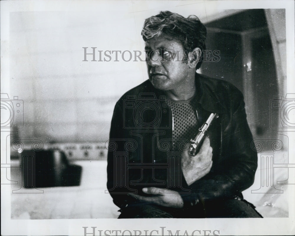 1976 Press Photo Donatas Banionis in "Selaris" - Historic Images