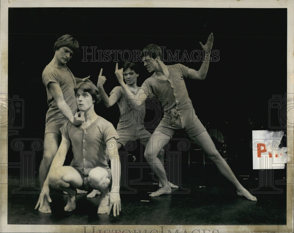 1977 Press Photo Struggling Actor Vuilleumier in "Nightclub" - Historic Images