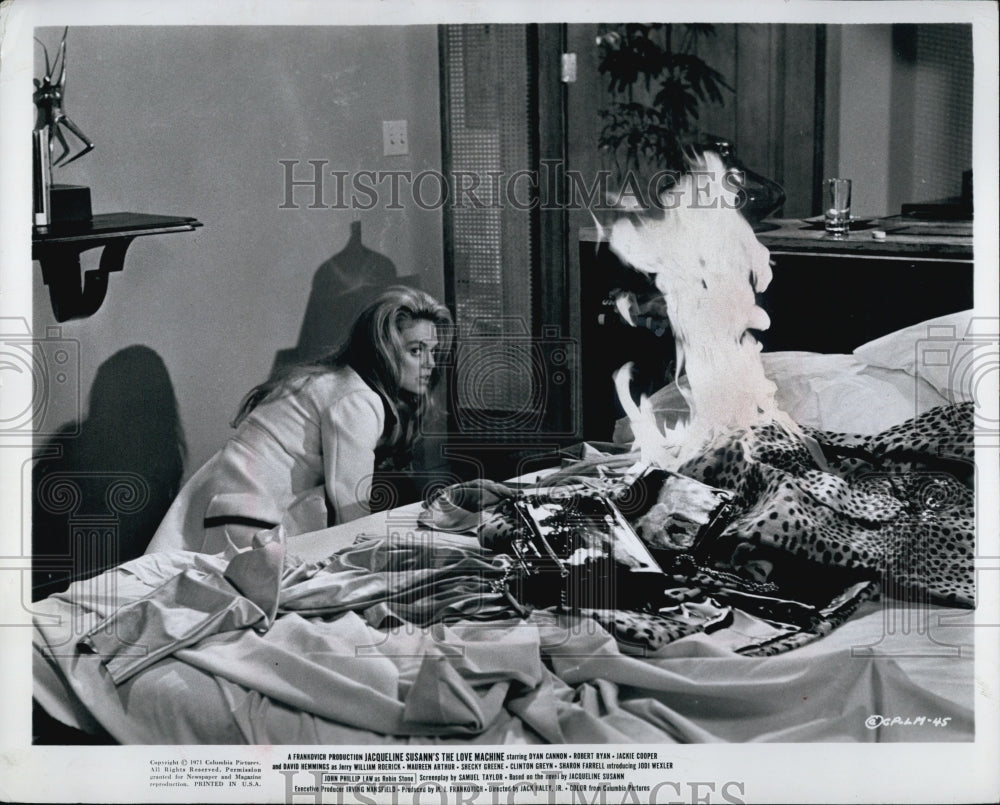 1971 Press Photo Dyan Cannon in "The Love Machine" - Historic Images