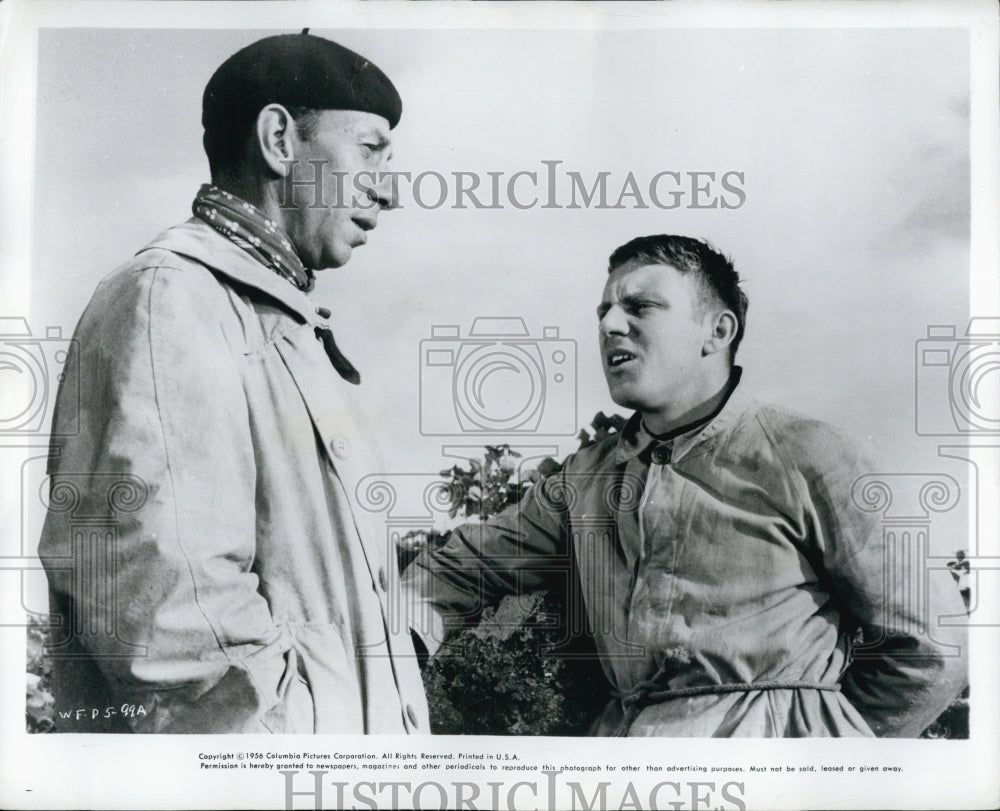 1956 Press Photo Jose ferrer &amp; Peter Arne in &quot;Cockleshell Heroes&quot; - Historic Images