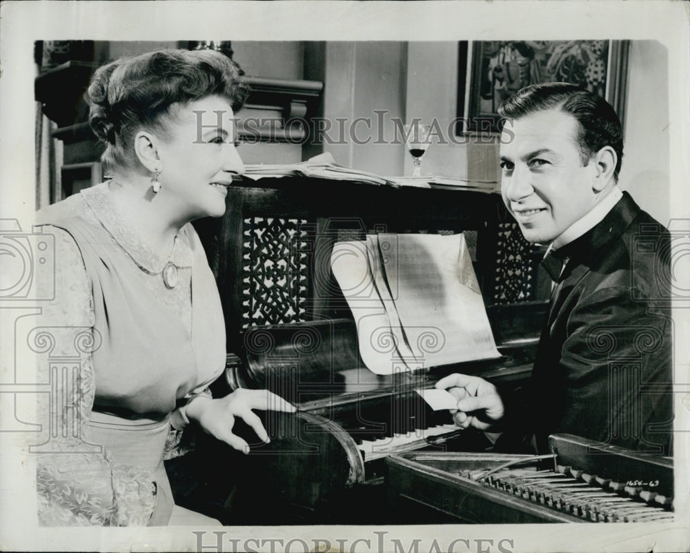 1955 Press Photo Actor Jose Ferrer & an actress - Historic Images