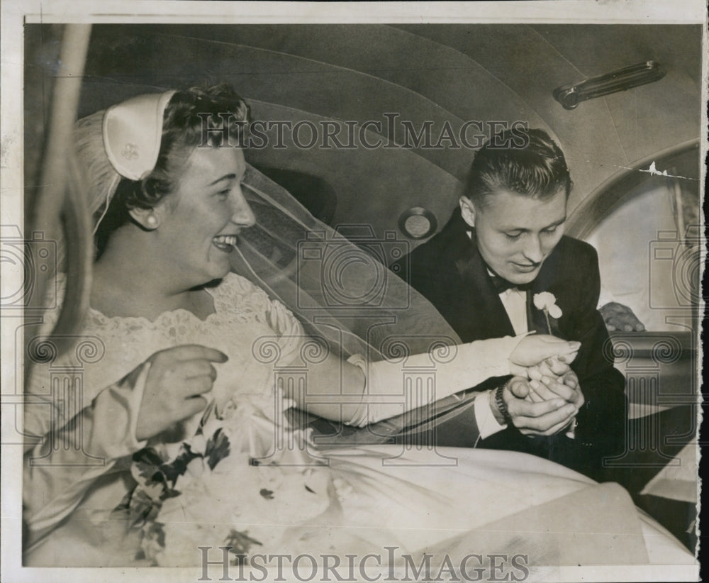 1957 Press Photo Russell Ericksen Barbara Campbell Wedding - Historic Images