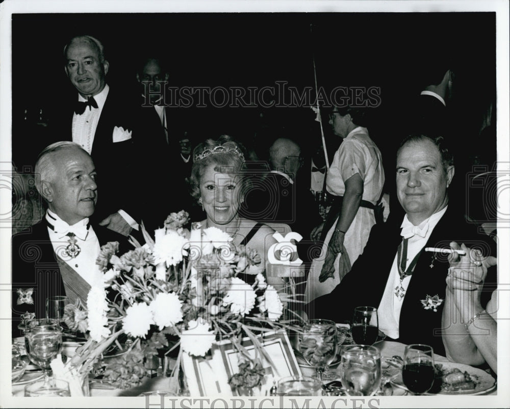 1968 Press Photo Ambassador Alexander Matsas of Greece and Mrs. Peter Lavan - Historic Images