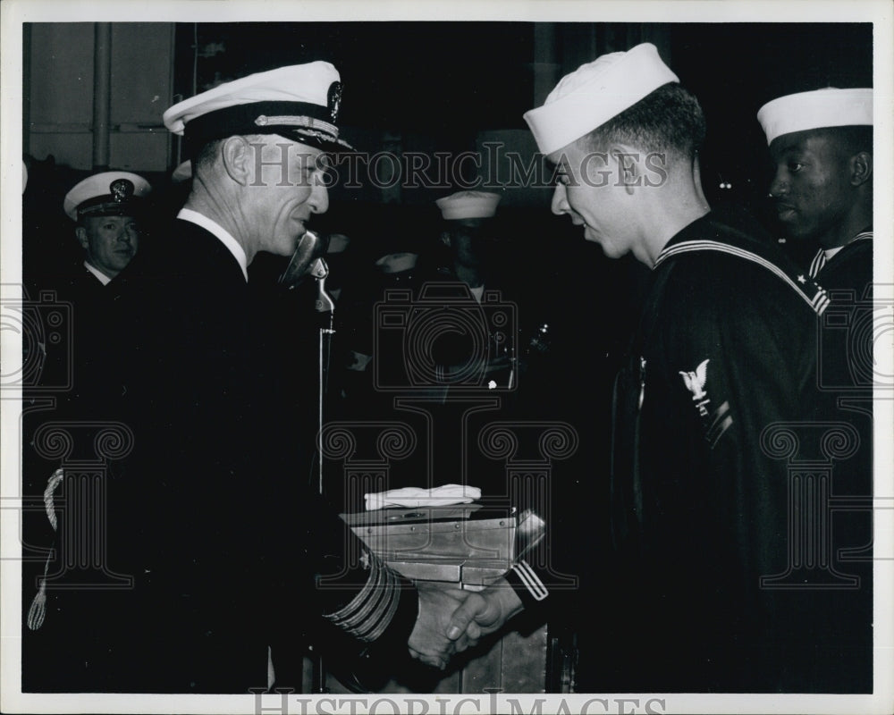 Press Photo AB Chastain Awarded US Navy Good Conduct Medal - Historic Images