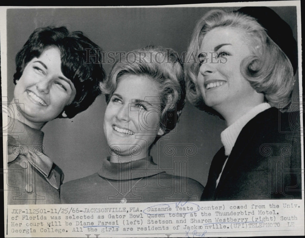1966 Press Photo Suzanne Teate(C),Diane Paresi(L) & Sharon Westberry(R) - Historic Images
