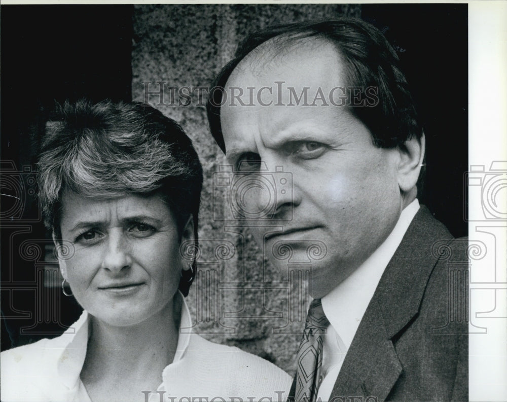 1988 Press Photo Richard Vitale and his sister Eileen Vitale - Historic Images