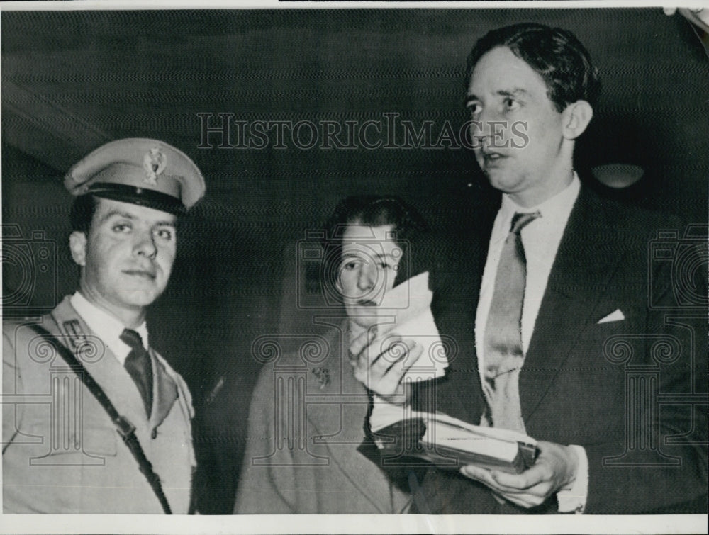 1955 Press Photo Billy Wallace son of author Herbert Agar/Judy Montague - Historic Images