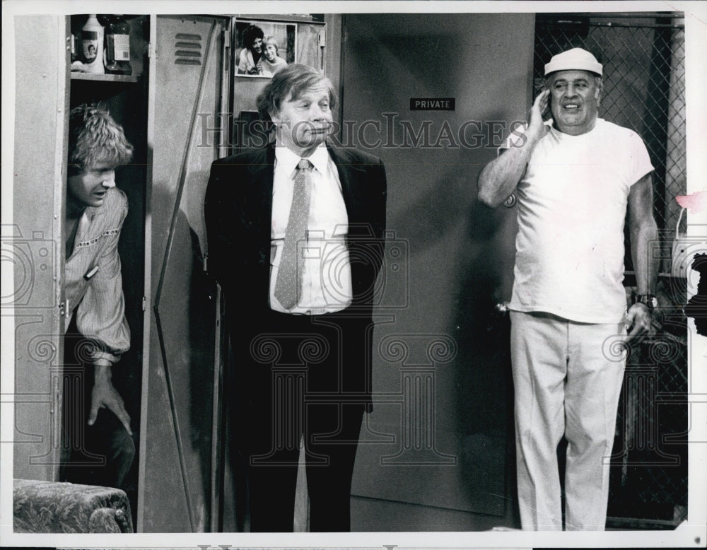 1981 Press Photo Robert Pierce ,Allan Rich, Vic Tayback "Alice" - Historic Images
