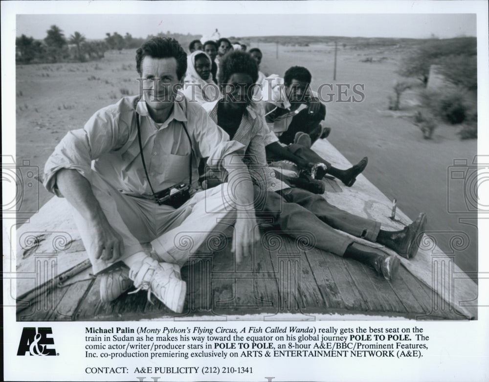 1993 Press Photo Actor Michael Palin Travels In Pole to Pole - Historic Images