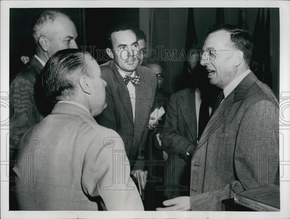 1950 Press Photo Max Lowenthal,New York Atty after Session with House Committee - Historic Images