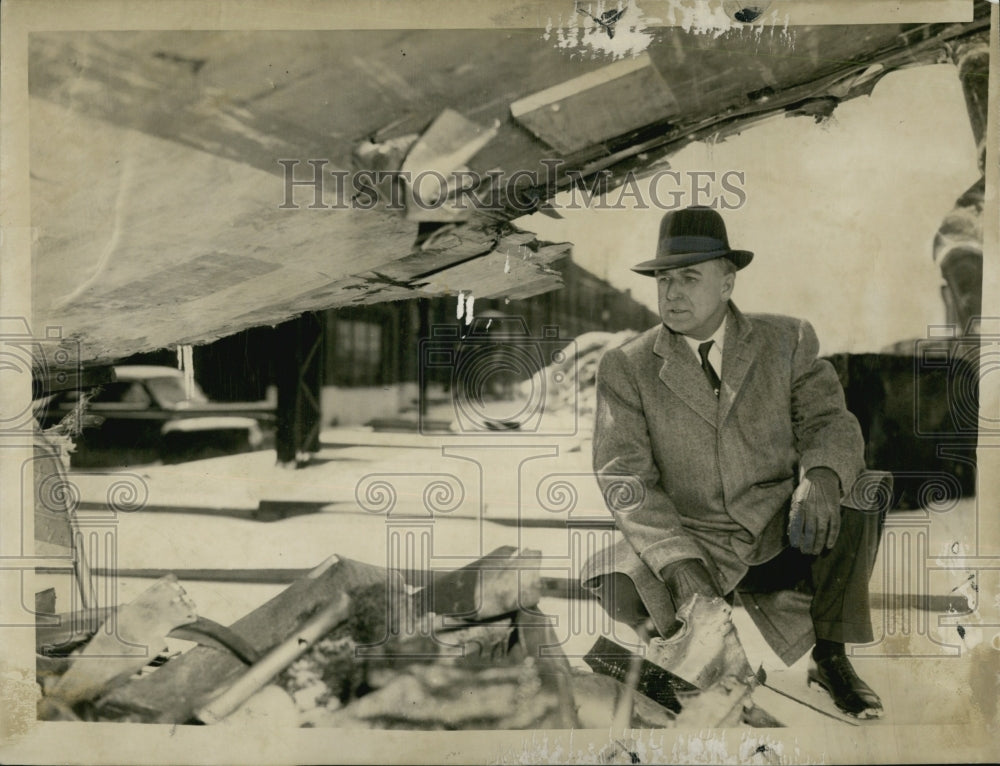 1956 Press Photo Howard Longhurst, ICC Safety Official - Historic Images