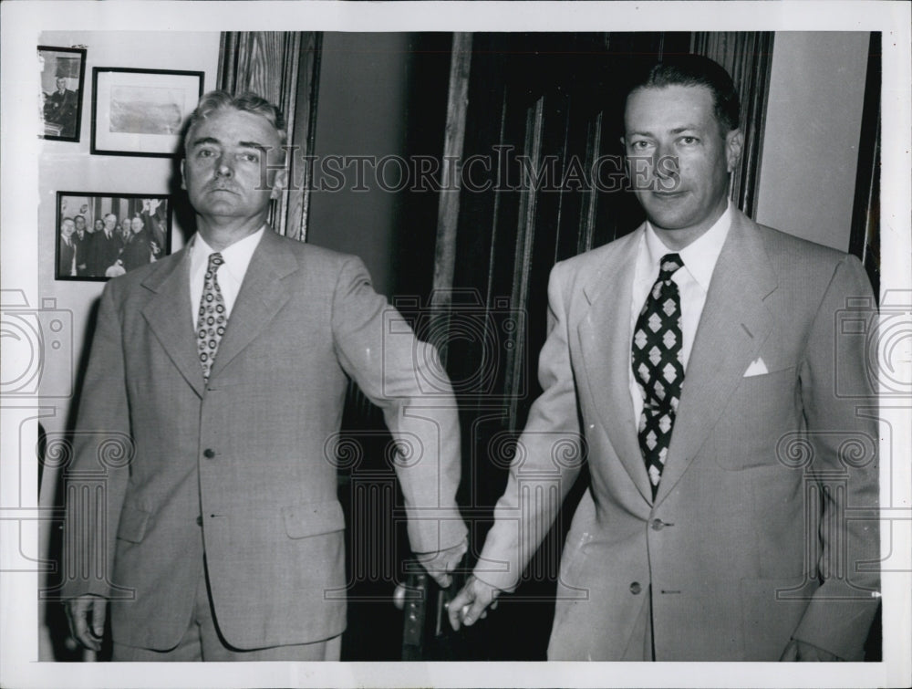 1951 Press Photo Dr Donald F Gibson And Atty Bernard Peck - Historic Images