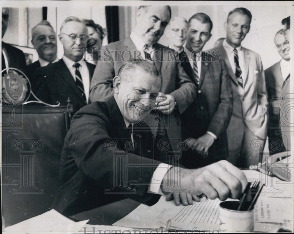 1965 Press Photo Gov John Volpe "No Fix Traffic Ticket Law" House Speaker John - Historic Images
