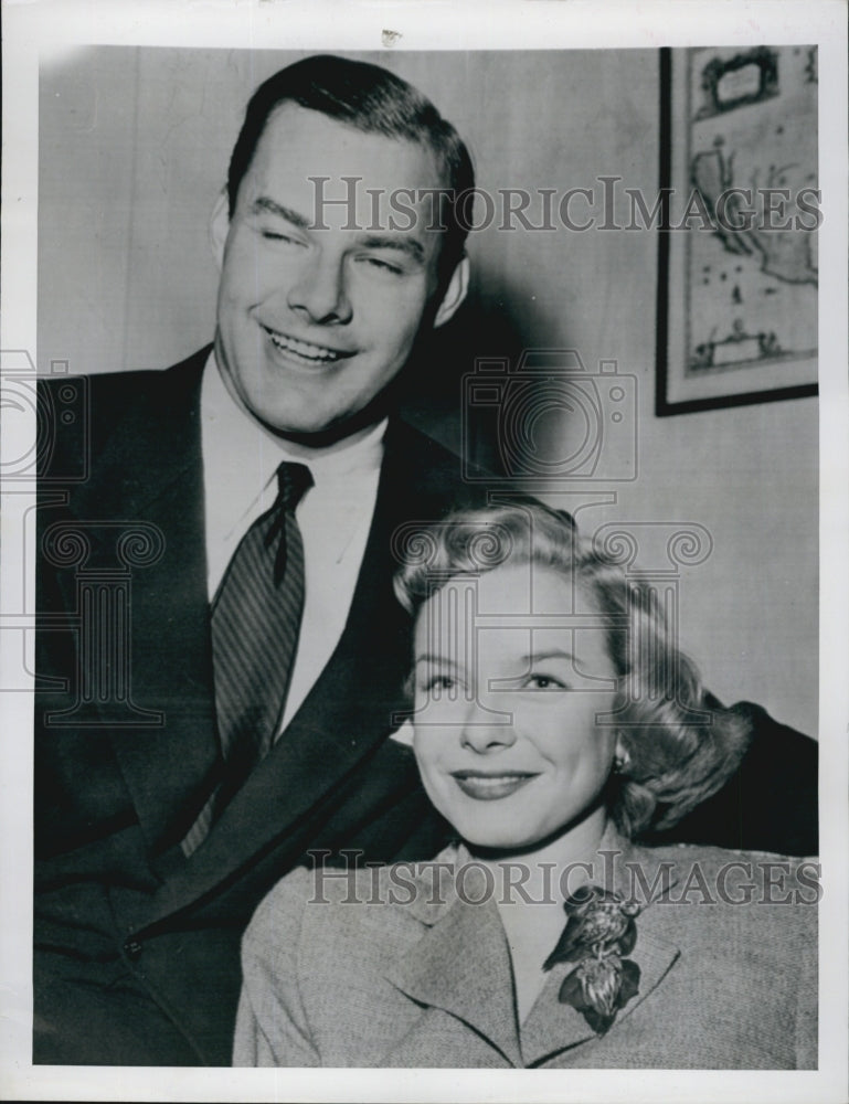 1948 Press Photo Actress Diana Lynn &amp; Architect John Lindsay to Wed in December - Historic Images