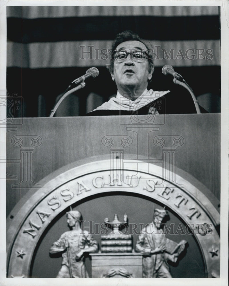 1975 Press Photo Jerome B. Wiesner, President of Mass. Institute of Technology - Historic Images