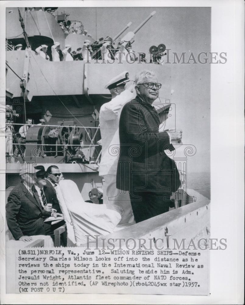 1957 Press Photo Defense Sec. Charles E. Wilson in International Naval. - Historic Images