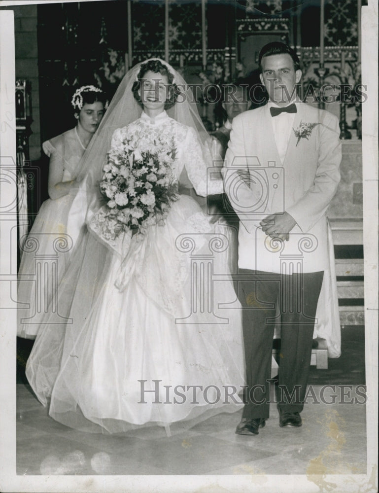 1971 Press Photo Mr. and Mrs Edward Gillooly Wedding. - Historic Images