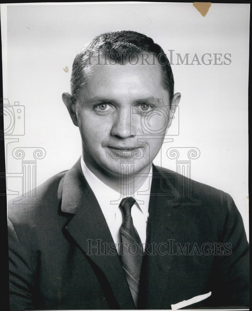 1962 Press Photo R Bruce Oliver,Kenyon &amp; Eok Hardt Co - Historic Images