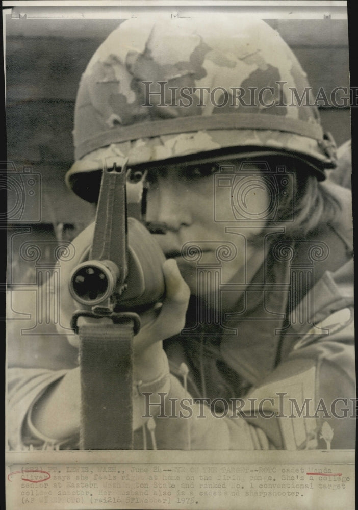 1975 Press Photo ROTC Cadet Wanda Oliver - Historic Images