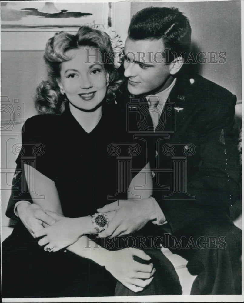 1943 Press Photo Ann Sothern Weds Robert Sterling - Historic Images